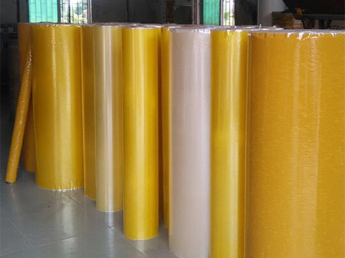 包裝(zhuāng)膠帶生(sheng)産車間(jiān)